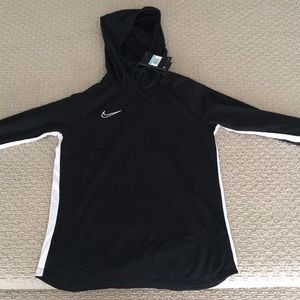 Nike Women’s Dri-Fit sweatshirt size M, NWT